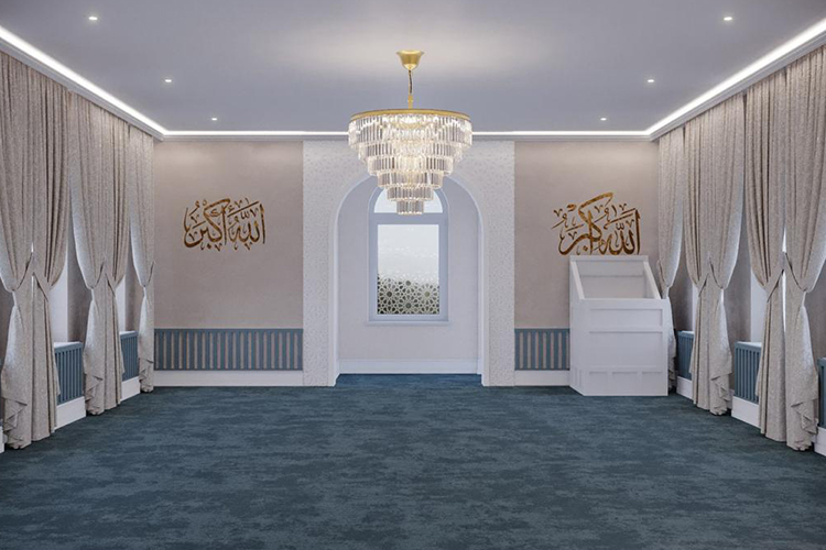 На сегодняшний день мечеть двухэтажная, на первом этаже будет мужской молельный зал, впритык к мечети стоит пристрой с тахаратханой — комнатой омовения, причем с двумя входами (для мужчин и женщин), хотим так же сделать помещение для омовения покойников