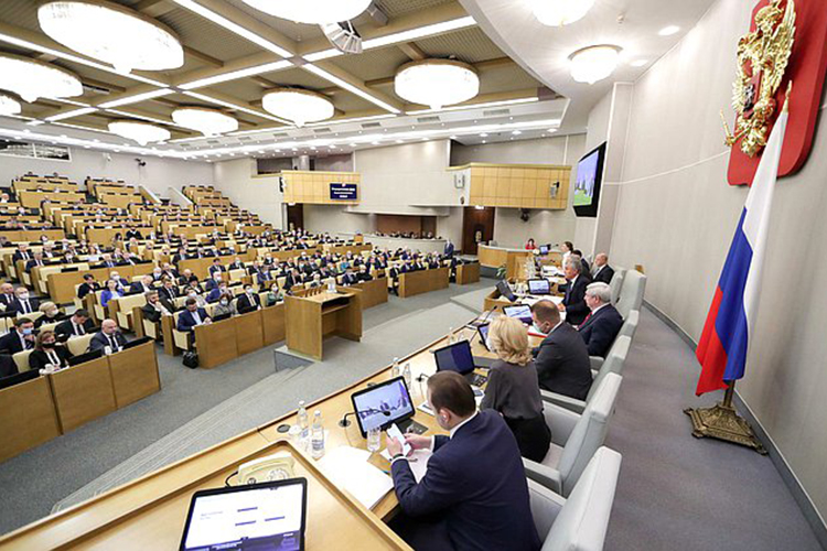 Накануне в Госдуме в третьем чтении приняли «закон о застройке Байкала», как окрестили его экологи