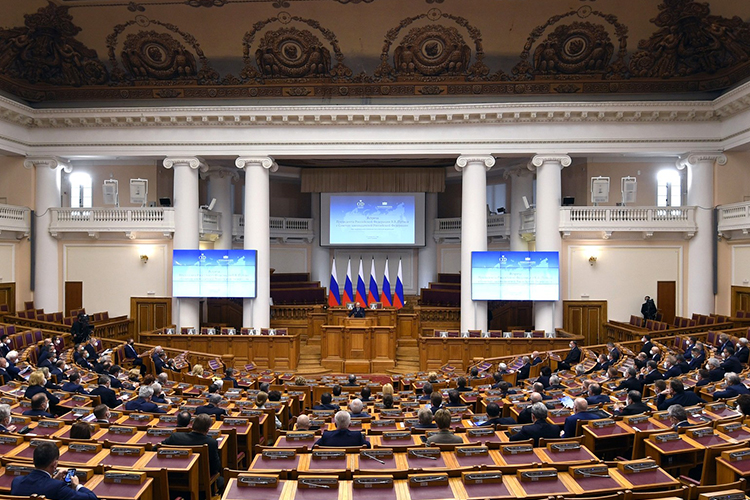 В Таврическом дворце Санкт-Петербурга прошло заседание Совета законодателей РФ при Федеральном собрании