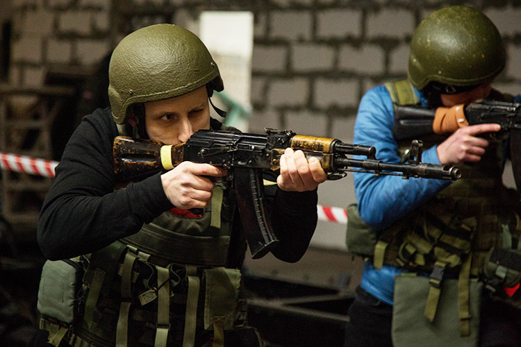 Конгресс США принял закон о «ленд-лизе» для Украины до конца боевых действий. Он позволяет американскому президенту заключать соглашения с украинским правительством о поставках или аренде вооружений