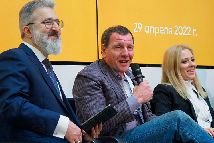 Илья Массух: «Вспоминаю 2013 год, разговор с Миннихановым. Он мне тогда сказал: „Мы, татары, посмотрели, есть вот такой open source, он бесплатный. А мы, в принципе, любим бесплатное. И мы начали разрабатывать»