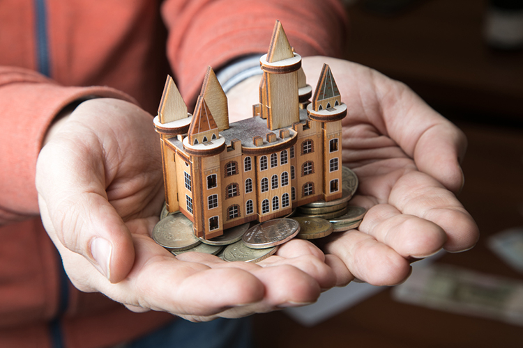Почти половина сделок в Казани по продаже недвижимости идет с так называемым занижением, где вместо фактической стоимости реализации в договоре купли-продажи указывается минимально возможная сумма