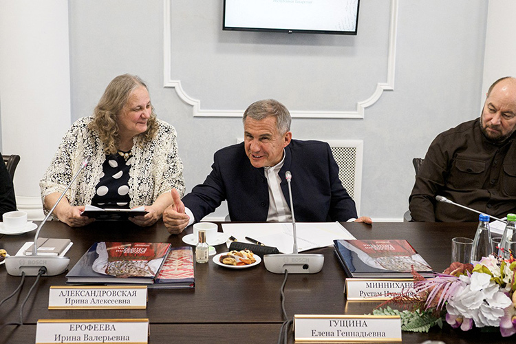 Рустам Минниханов о Пушкине: «Как Тукай! 37 лет прожил, а столько произведений…»