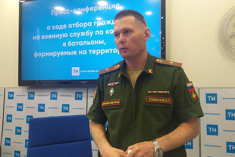 По словам Евгения Токмакова, до сегодняшнего дня пункт отбора контрактников отправлял бойцов для укомплектования войск во все регионы страны
