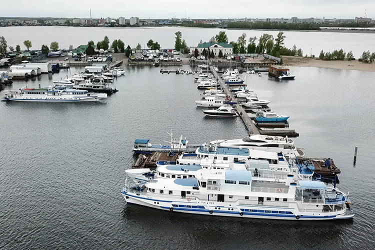 Центр парусного спорта и водного туризма - самая доступная из всех баз на «Локомотиве»