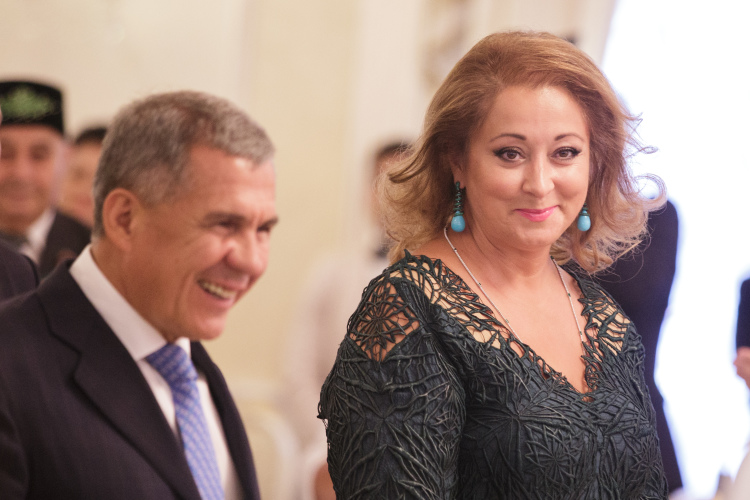 Рустам Минниханов и его супруга в прошлом году заработали 175,3 млн рублей