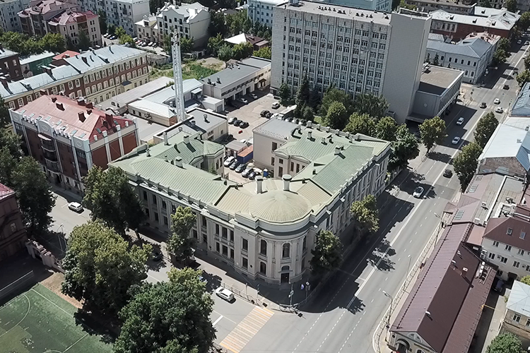 Переезд минздрава из старого здания на ул. Островского, 11 планируется завершить до конца этого года. Площадь новой резиденции минздрава — 3,6 тыс. кв. м.