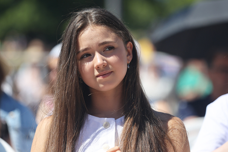 Юная интеллигентная красавица Камила Валиева выглядит порой идеалом невесты, о которой мечтают татарские папы и мамы сыновей