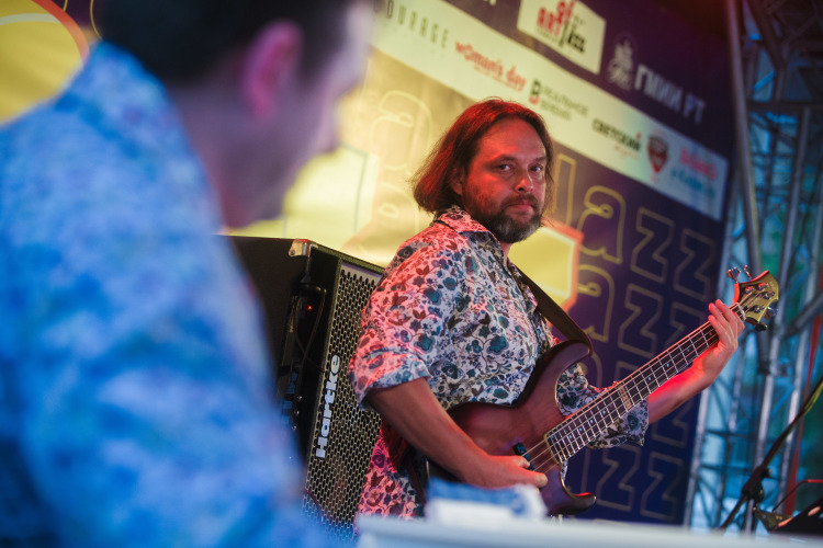 «Jazz в усадьбе Сандецкого», экскурсия по Бишбалта и романтика автозака: 11 способов развлечься в Казани