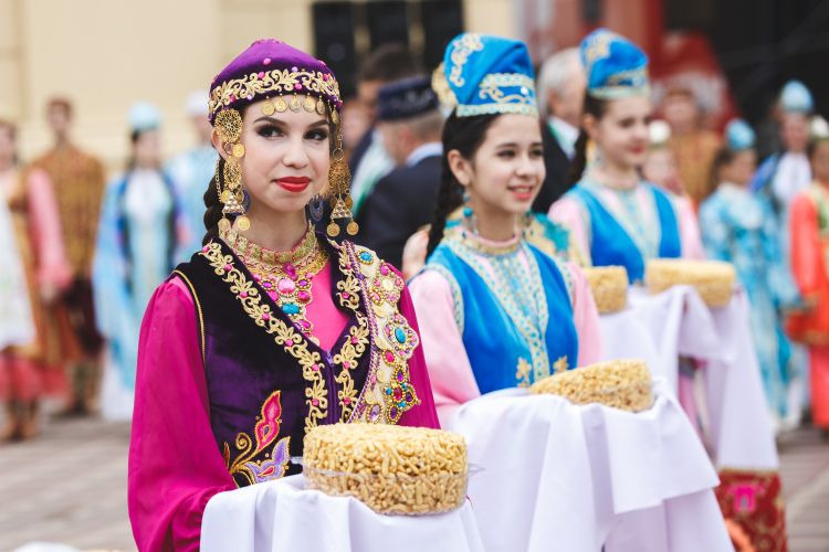 Татары с численностью около 10 млн человек широко расселены по всему миру