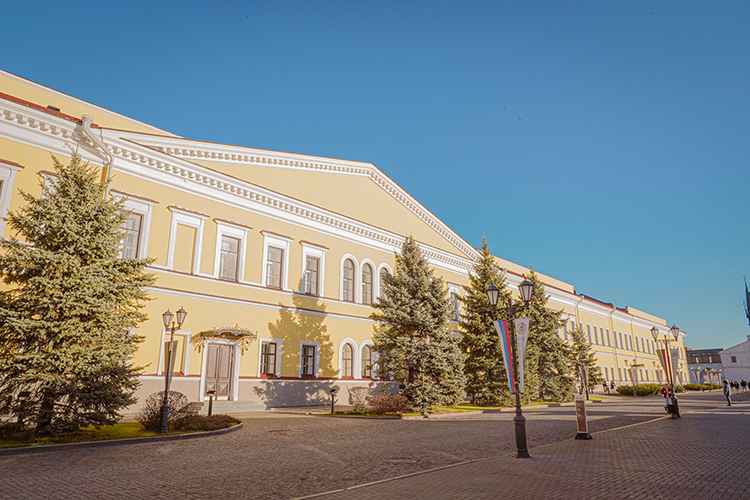 «Здание Присутственных мест — это, наверное, один из самых знаковых объектов Казанского Кремля последних лет, и мы возлагаем на него большие надежды — что он станет некой точкой изменений, но не визуальных, а содержательных, местом для привлечения людей»