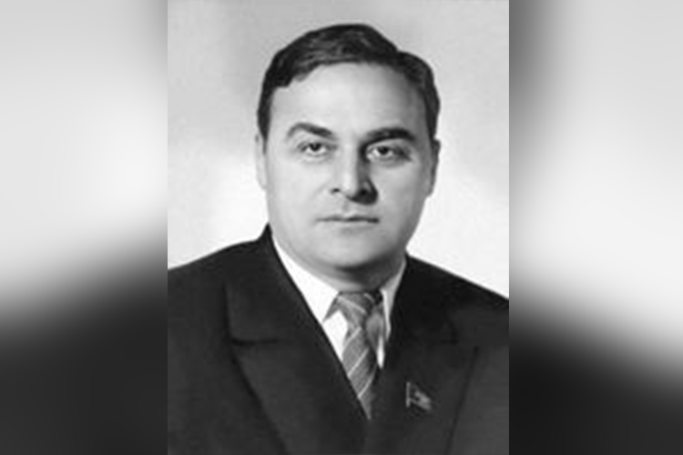 Бывший 2-й секретарь грузинского ЦК гуриец Михаил Георгадзе стал секретарём Президиума Верховного Совета СССР. До этого грузин занимал этот пост лишь однажды