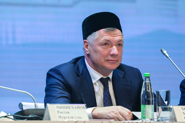 На первом месте на этот раз самый высокопоставленный татарин уже не только Москвы, но и всей России, вице-премьер РФ Марат Хуснуллин
