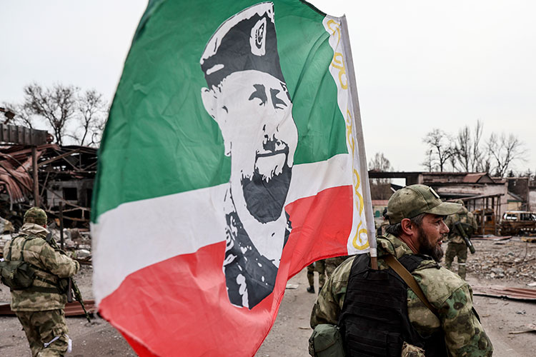 Одними из первых в стране, еще до начала специальной военной операции, именные военные подразделения по земляческому принципу начала формировать Чечня