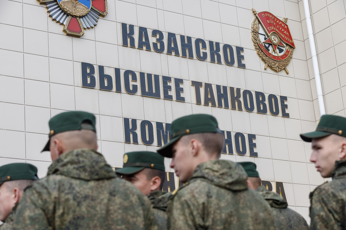 Исламов закончил танковое училище в 2018 году, после чего служил в Ростовской области, и с первых дней участвовал в специальной военной операции