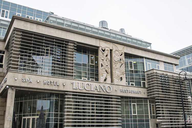 Пятизвездочный отель со своим спа-комплексом  Luciano  остается в нашем рейтинге за стабильность и качество услуг