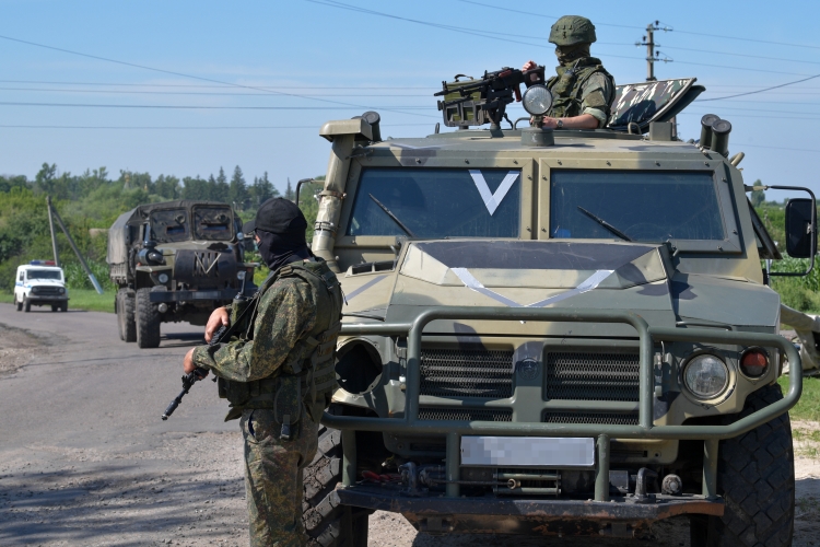 После вывода войск ВС РФ с территории Харьковской области украинского командование скапливает силы для удара на других участках