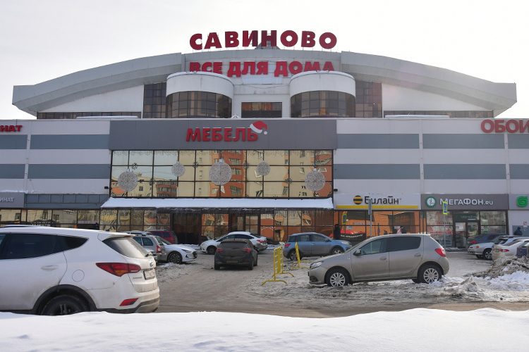 Торговый дом «Перекресток» выставил на продажу площадь в ТЦ «Савиново» на Ямашева за 650 млн рублей, где в собственности компании находится более 6,7 тыс. «квадратов» помещений, в том числе сам супермаркет