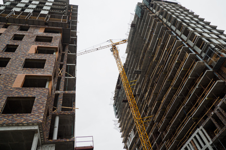 Число выданных разрешений на строительство нового жилья в Казани не радует второй месяц подряд