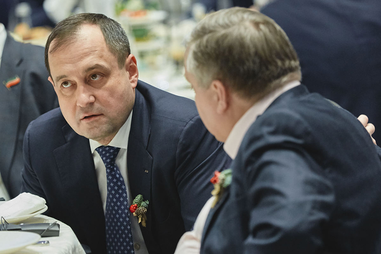 Председатель правления «Ак Барс Банка» Зуфар Гараев прочно укрепился на 8-м месте