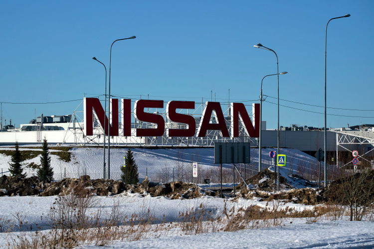 Бывший завод Nissan в Санкт-Петербурге, вероятно, передадут «КАМАЗу», пишут «Ведомости» со ссылкой на источники