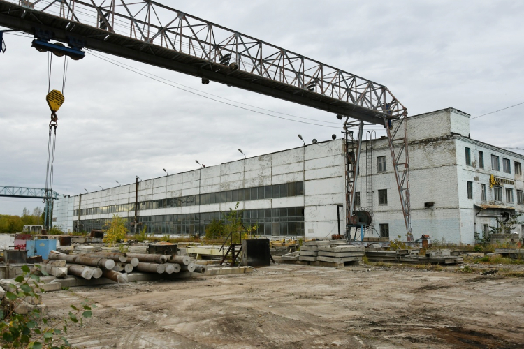Пустующие производственные здания бывшего ЗЯБа уже начали сносить. Для Набережных Челнов это первый опыт реновации
