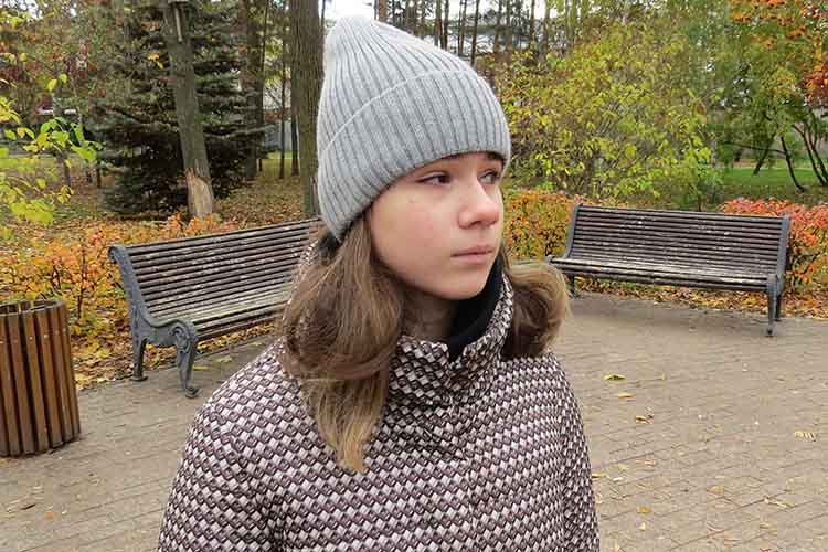 У 16-летней Олеси Машейко из Казани почти полная слепота, кроме того, тяжелое искривление позвоночника — 3-я степень сколиоза