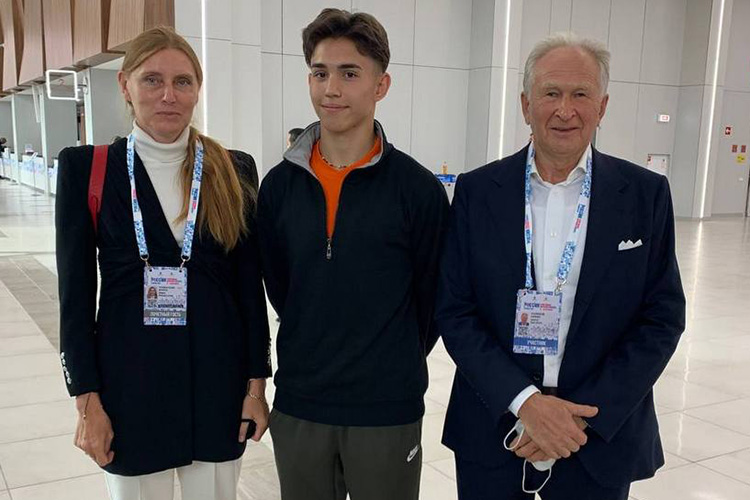 Прославился Ранэль Шафиков год назад, когда на соревнованиях в Кемерово установил мировой рекорд в семиборье — олимпийской дисциплине
