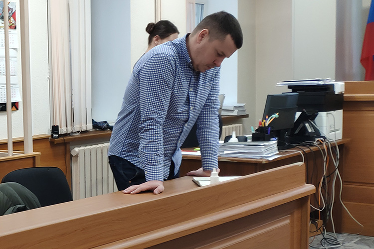 По словам Пузырева, сейчас Герасимов считается не судимым, так как уголовное дело прекращено. «Также он может обратиться в суд, чтобы взыскать издержки с государства, поскольку он был незаконно обвинен в легализации и отмывании [денег]», — отметил адвокат