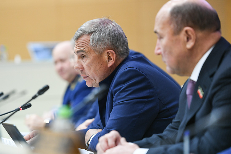 Рустам Минниханов о росте налоговой «ямы» до 12,5 миллиарда: «Это половина нашего дефицита»