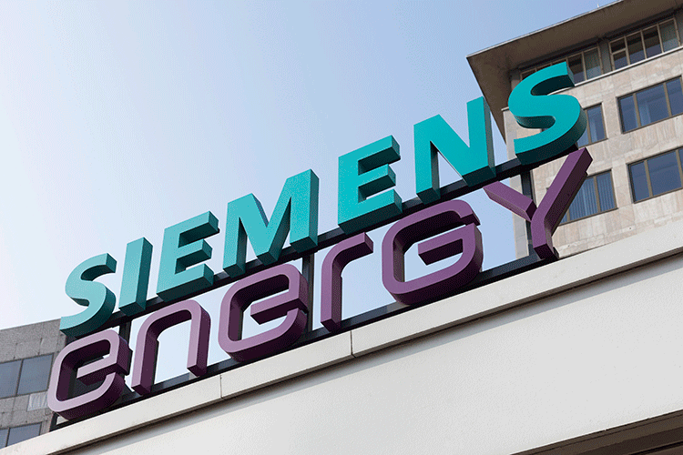 Siemens Energy планирует до конца года завершить процесс выхода из активов в России, говорится в отчете компании за IV квартал 2022 финансового года (июнь–сентябрь)