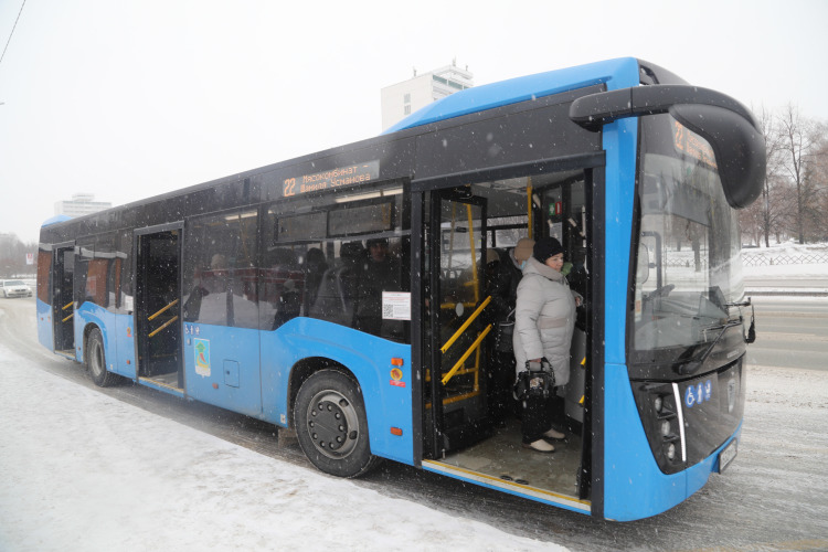 Город рассматривает разные модели автобусов и не факт, что следующая покупка будет у КАМАЗа, сказал Зуев