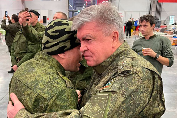 «Последнюю рубашку снимем, но своих не бросим!»: Магдеев озвучил затраты на СВО для бюджета Челнов