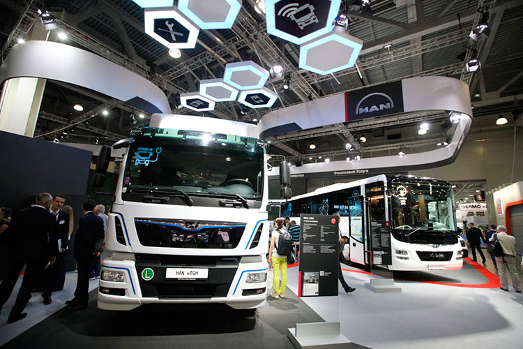Ключевые европейские производители грузовиков — Scania, MAN и Mercedes полностью остановили поставки автомобилей в Россию в начале марта текущего года