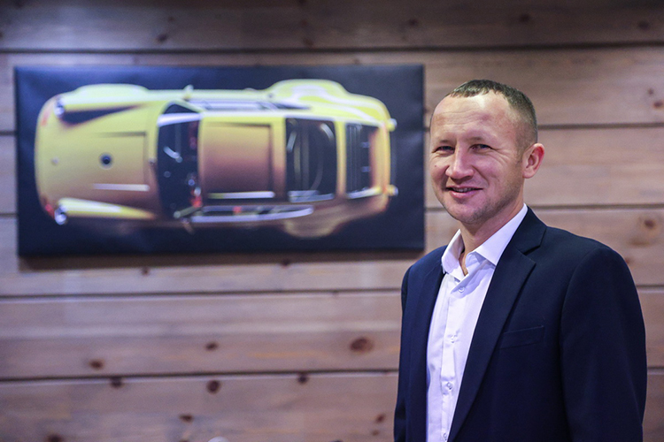 Ильнар Фазлыев: «Компанию автоброкер F5 avto открыли около трех месяцев назад — за это время привезли около 20 автомобилей»