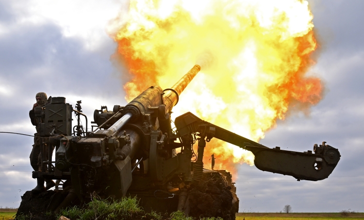 На херсонском направлении российская артиллерия нанесла массированный удар по областному центру