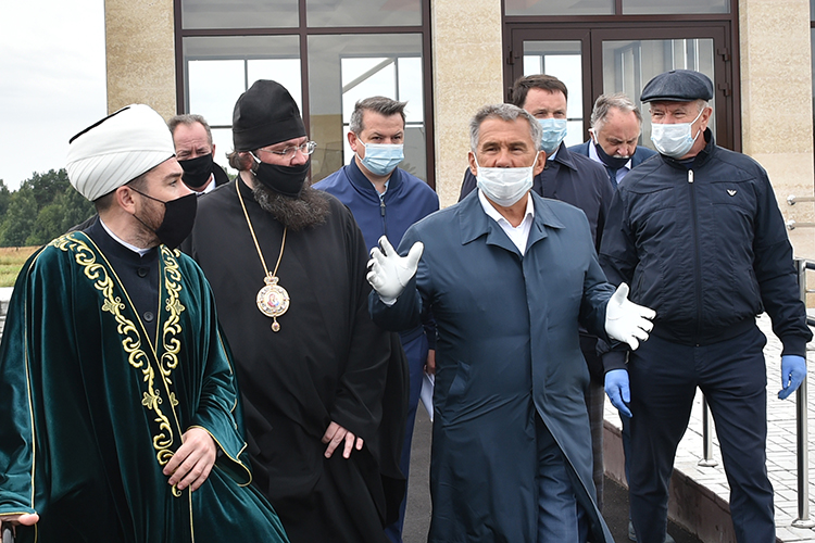 Еще в день открытия комплекса президент РТ Рустам Минниханов принял решение о проектировании крематория