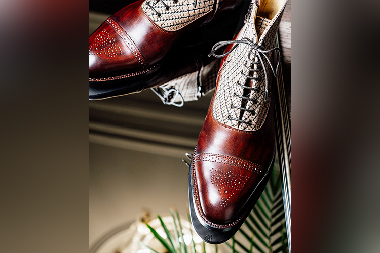 «В HarrisonShoes есть дизайнер, готовый кастомизировать обувь по предпочтению клиента»