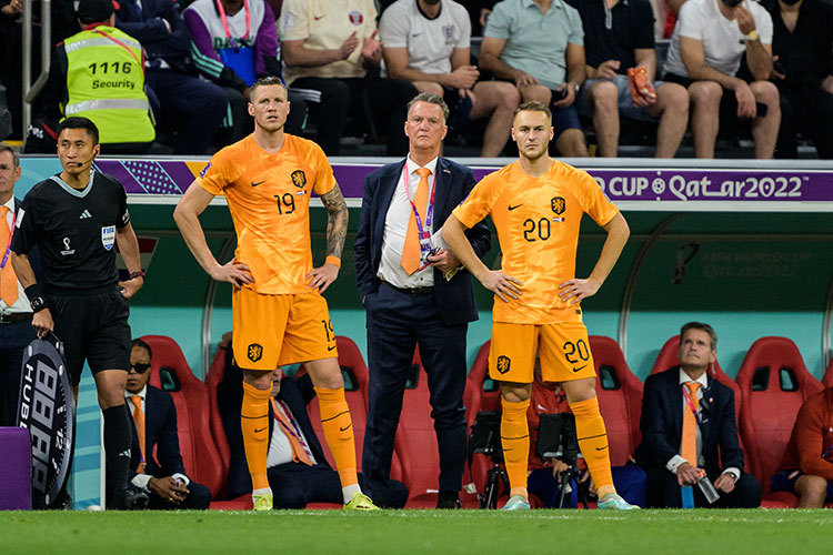 После возвращения Луи ван Гала на пост главного тренера сборной, Нидерланды не проигрывают уже 19  матчей