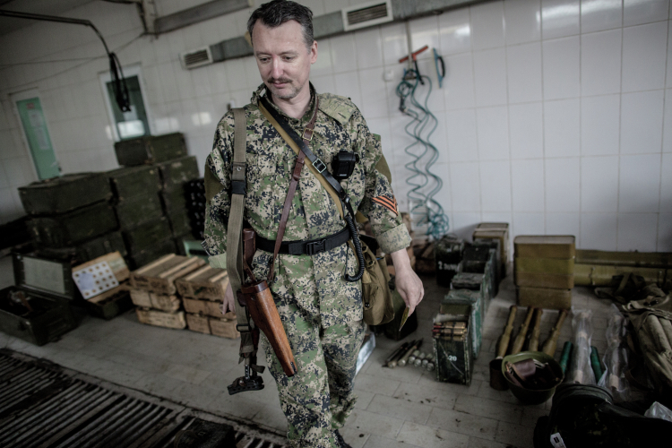Игорь Стрелков на этой неделе вернулся из зоны проведения специальной военной операции после неудачной попытки вступить в войска