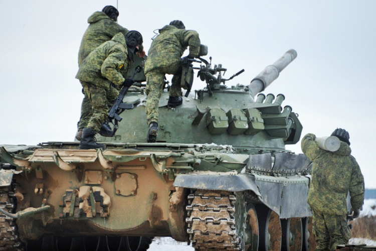 Российские подразделения пытаются удержать вновь занятые позиции и закрепить текущую ситуацию на линии фронта