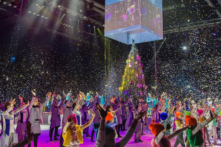 Республиканскую новогоднюю елку в «Татнефть-Арене» в этом году посетят 8,5 тыс детей, рассказал на брифинге в кабмине министр по делам молодежи РТ Тимур Сулейманов