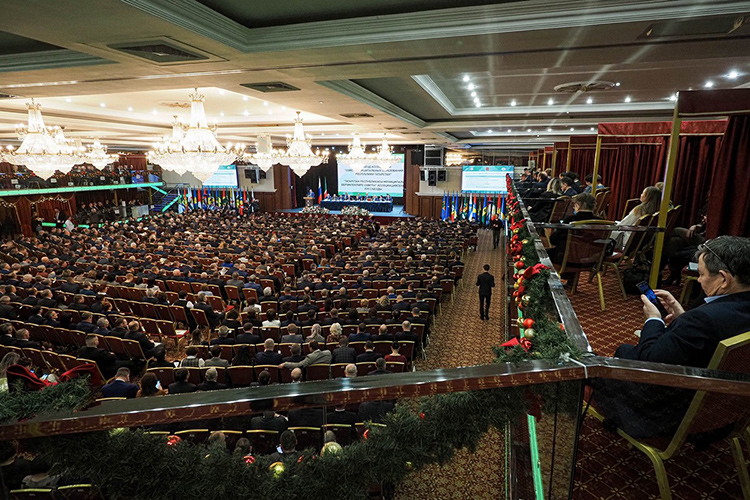 На 17-й съезд совета муниципальных образований в ГТРК «Корстон» в среду приехали больше 950 делегатов