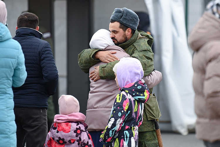 В Казани городскими мерами поддержки охвачены сегодня все семьи участников СВО, в которых воспитывается в общей сложности 2219 детей до 18 лет