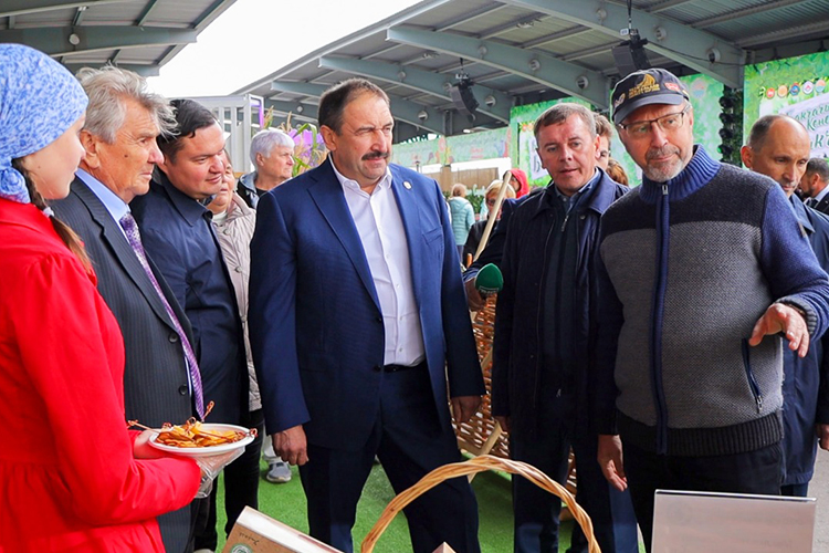 На международной выставке халяльной продукции в «Казань Экспо» в мае этого года десерт татлы вызвал настоящий ажиотаж