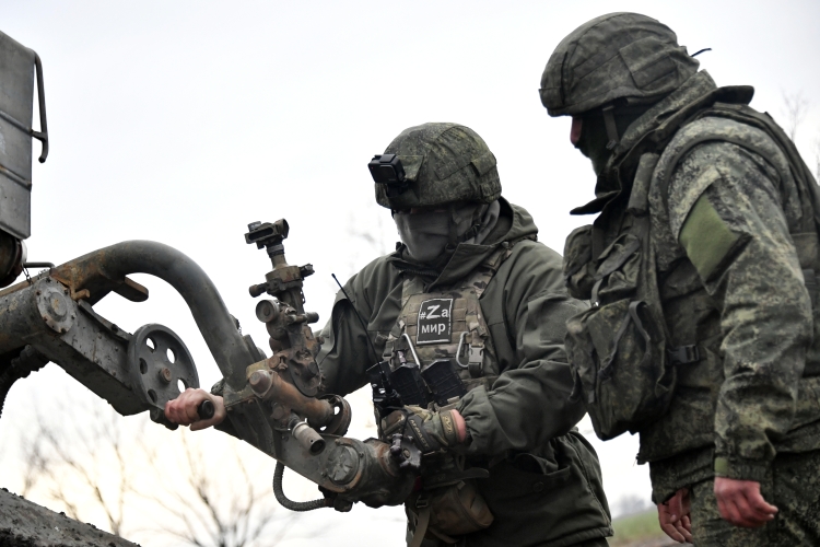 Российские войска бьют по позициям противника в районе Малых Токмачей, Чаривного, Темировки и Новоандреевки