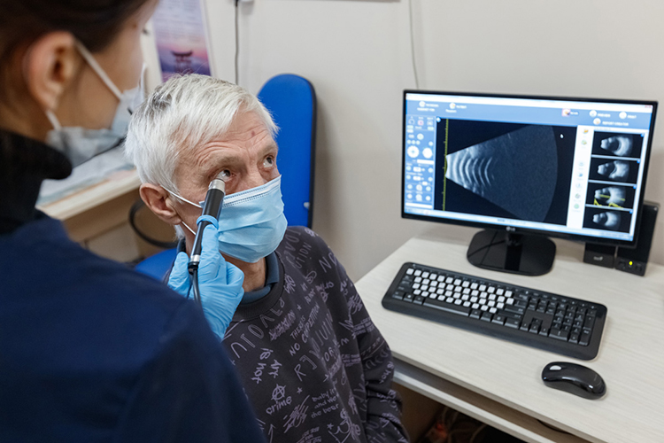 Клиника РКОБ располагает всеми современными технологиями диагностики, от визометрии, исследования сетчатки, зрительного нерва, до специфических исследований при глаукоме