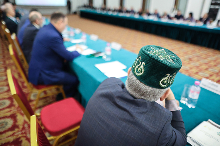 «Одна из функций ВКТ — объяснять, что не все так плохо, и дух татарский надо поднимать. Это большая работа»