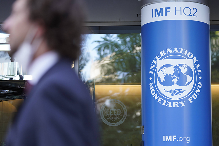 Сейчас на повестке дня глобальное замедление экономического роста: тот же МВФ прогнозирует мировой рост в этом году «третьим минимальным за десятилетия»