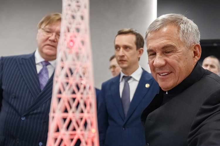 РТРС привезла на выставку проект новой казанской телебашни. Конструкция в половину Останкинской башни (в 230 метров)